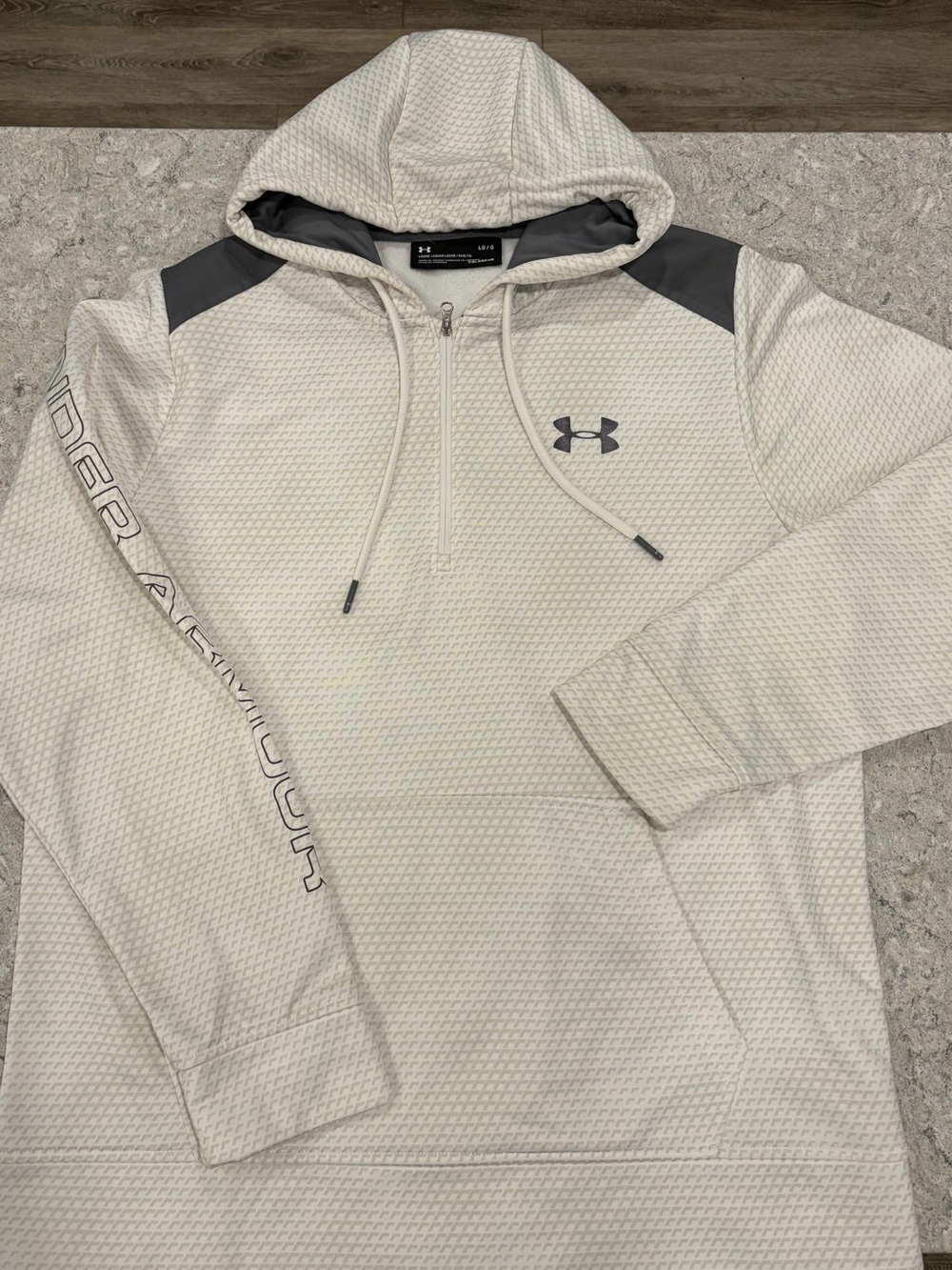 Under Armour Cold Gear Men’s Cream Hoodie Jacket with Gray Accents-Large